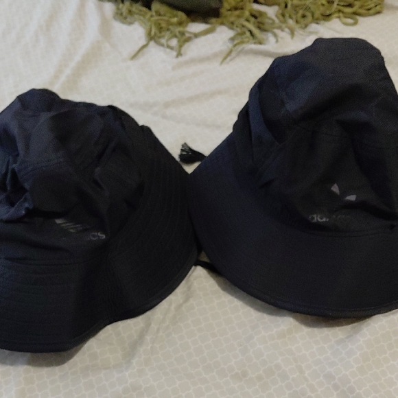 Adidas Black Pullover with Logo - Picture 3 of 7